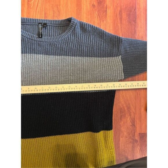 "Alli & Rob"  Multi colored striped oversized sweater. Size large - Picture 7 of 10